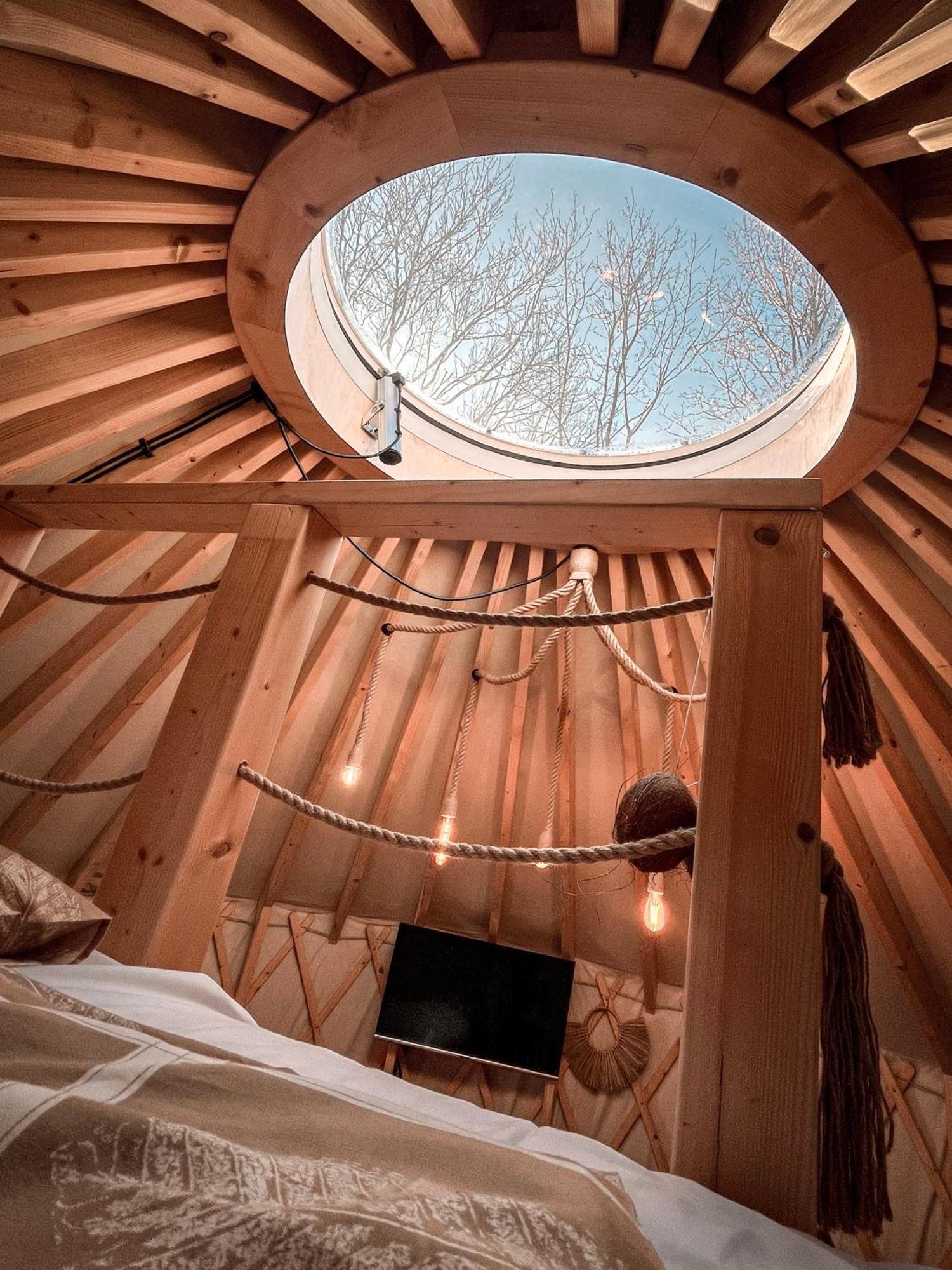Aloha Glamp - Okragle Domki Przy Rzece - Balia I Sauna - Energylandia Zagornik 외부 사진