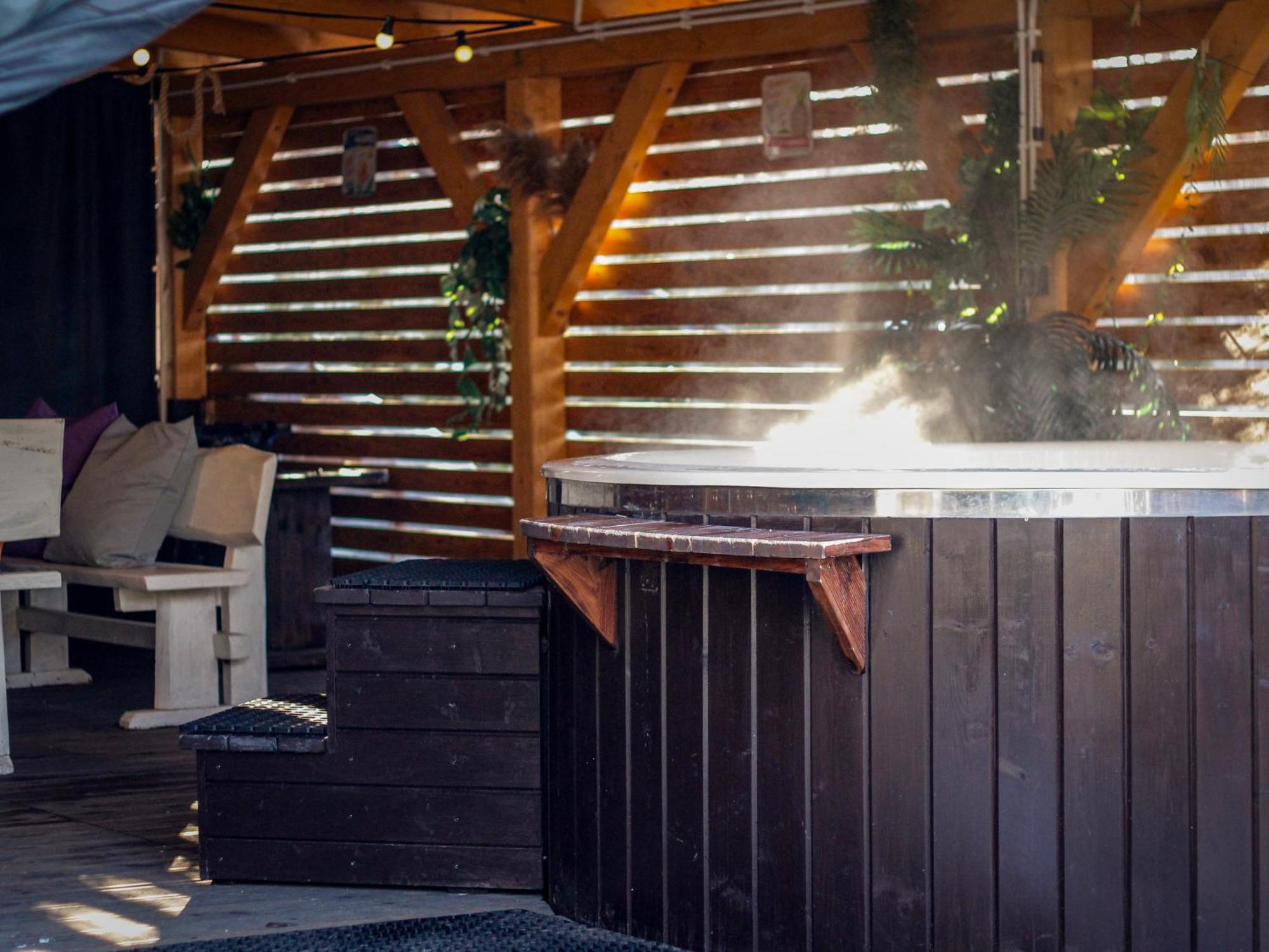 Aloha Glamp - Okragle Domki Przy Rzece - Balia I Sauna - Energylandia Zagornik 객실 사진