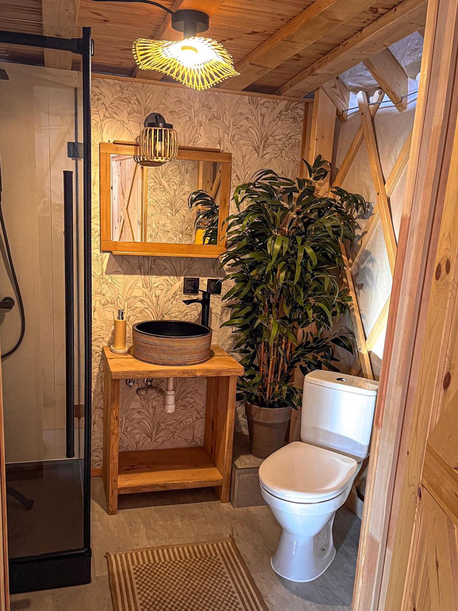 Aloha Glamp - Okragle Domki Przy Rzece - Balia I Sauna - Energylandia Zagornik 객실 사진