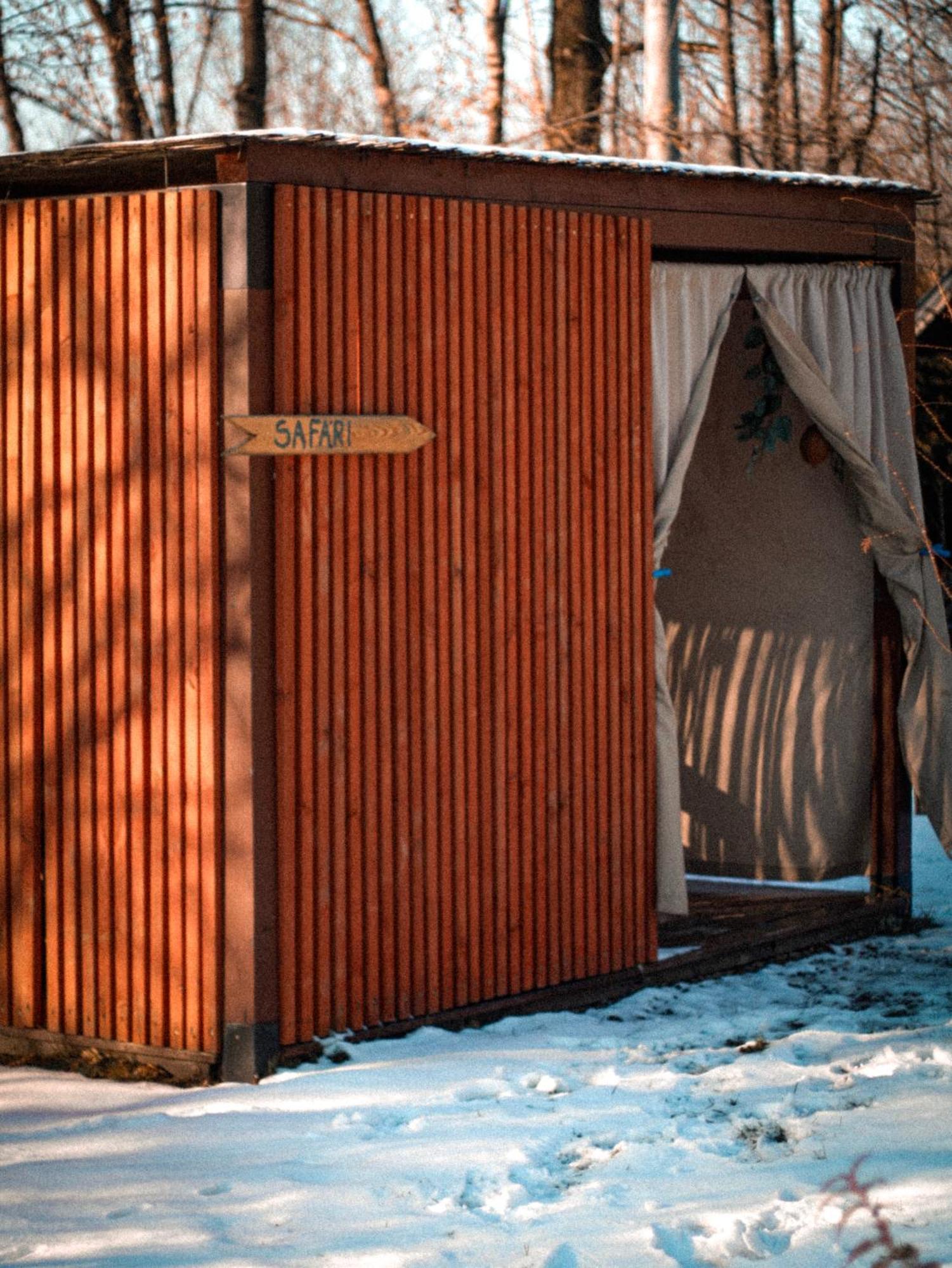 Aloha Glamp - Okragle Domki Przy Rzece - Balia I Sauna - Energylandia Zagornik 외부 사진